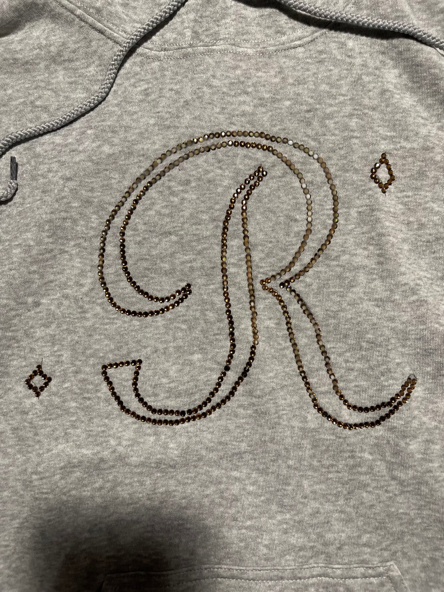 R letter rhinestone hoodie (M)